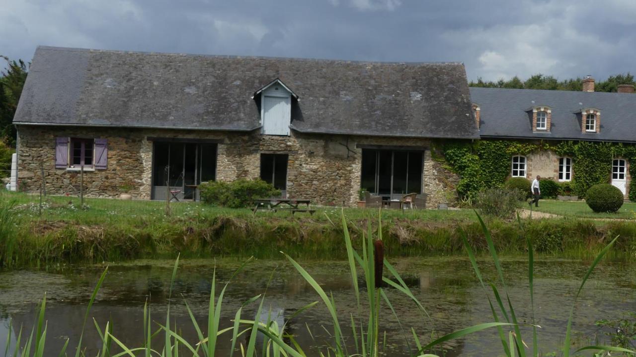 La Petite Lande Bed & Breakfast Menil Bagian luar foto