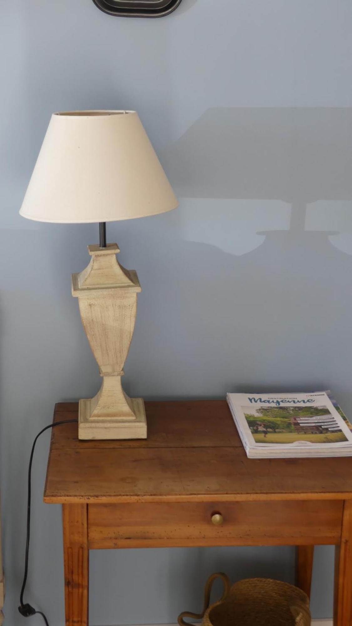 La Petite Lande Bed & Breakfast Menil Bagian luar foto